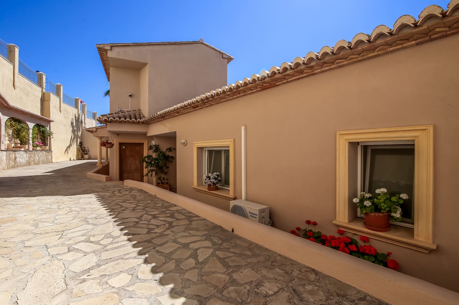 5 chambre Villa/Maison à vendre à Moraira avec piscine - 1 550 000 € (Ref: 8307802)