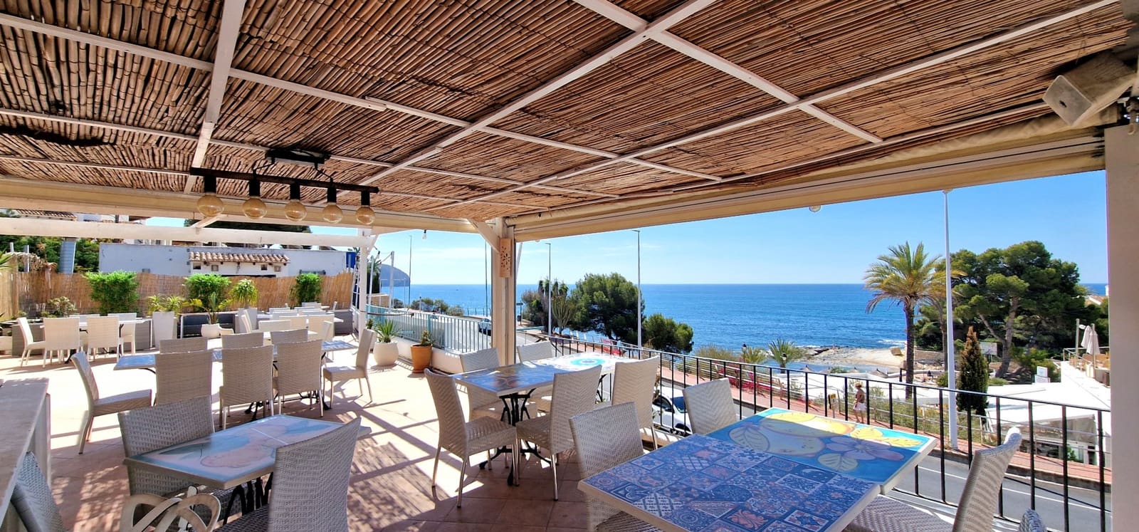 Comercial para venda em Moraira - 190 000 € (Ref: 8370128)