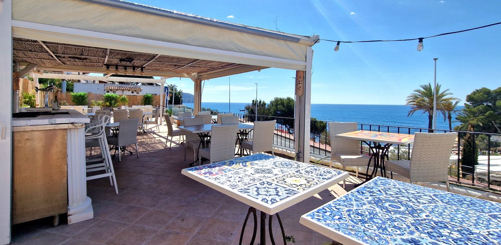 Comercial para venda em Moraira - 190 000 € (Ref: 8370128)