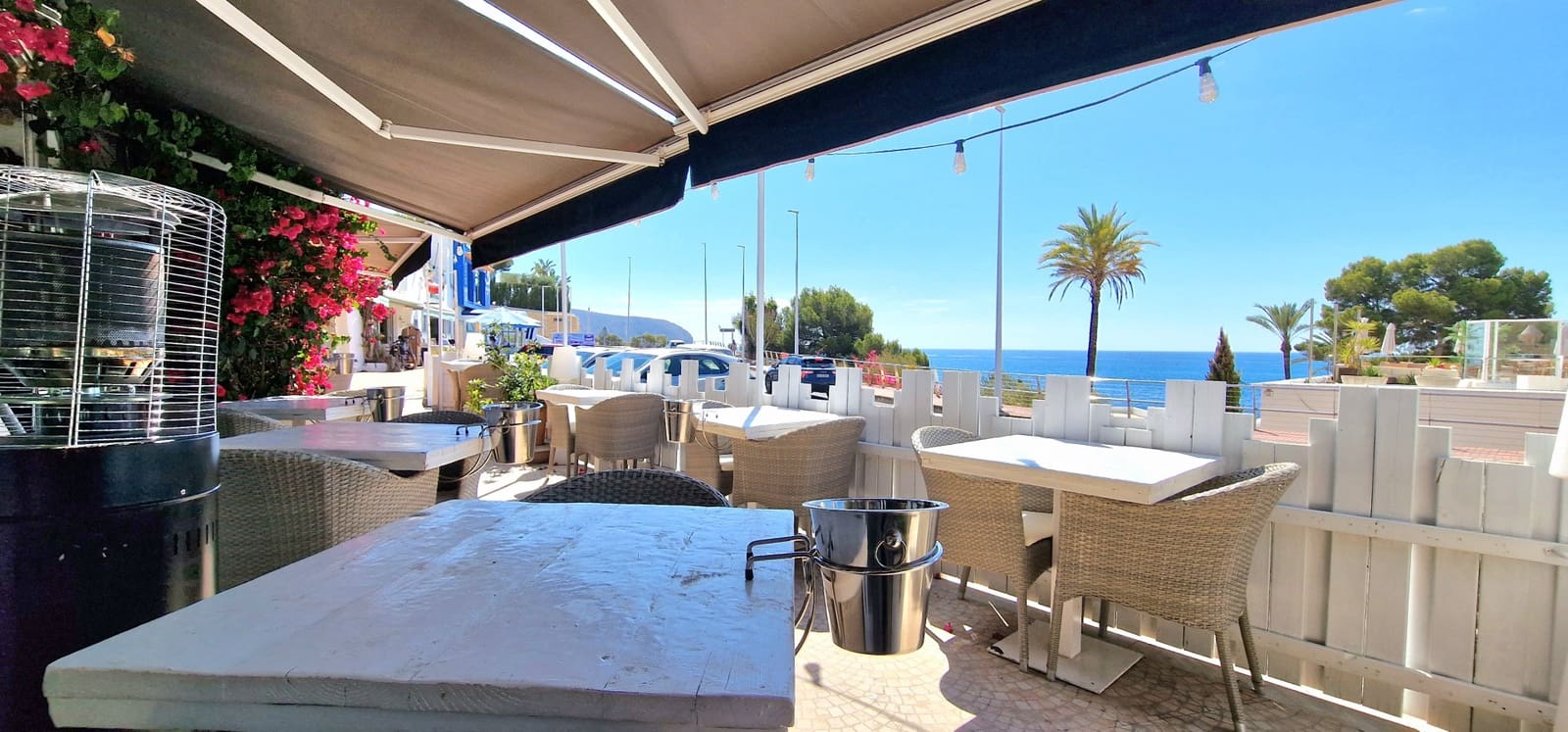 Comercial para venda em Moraira - 190 000 € (Ref: 8370128)