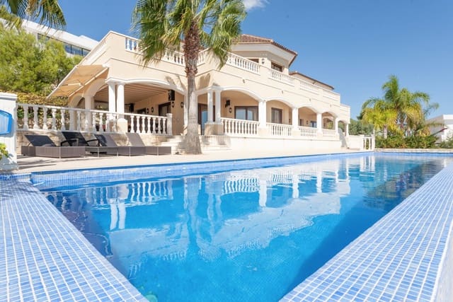 5 slaapkamer Villa te koop in Gargasindi, Calpe / Calp met zwembad - € 2.980.000 (Ref: 8438229)