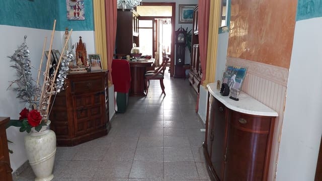 8 soveværelse Byhus til salg i Gata de Gorgos - € 170.000 (Ref: 8449290)