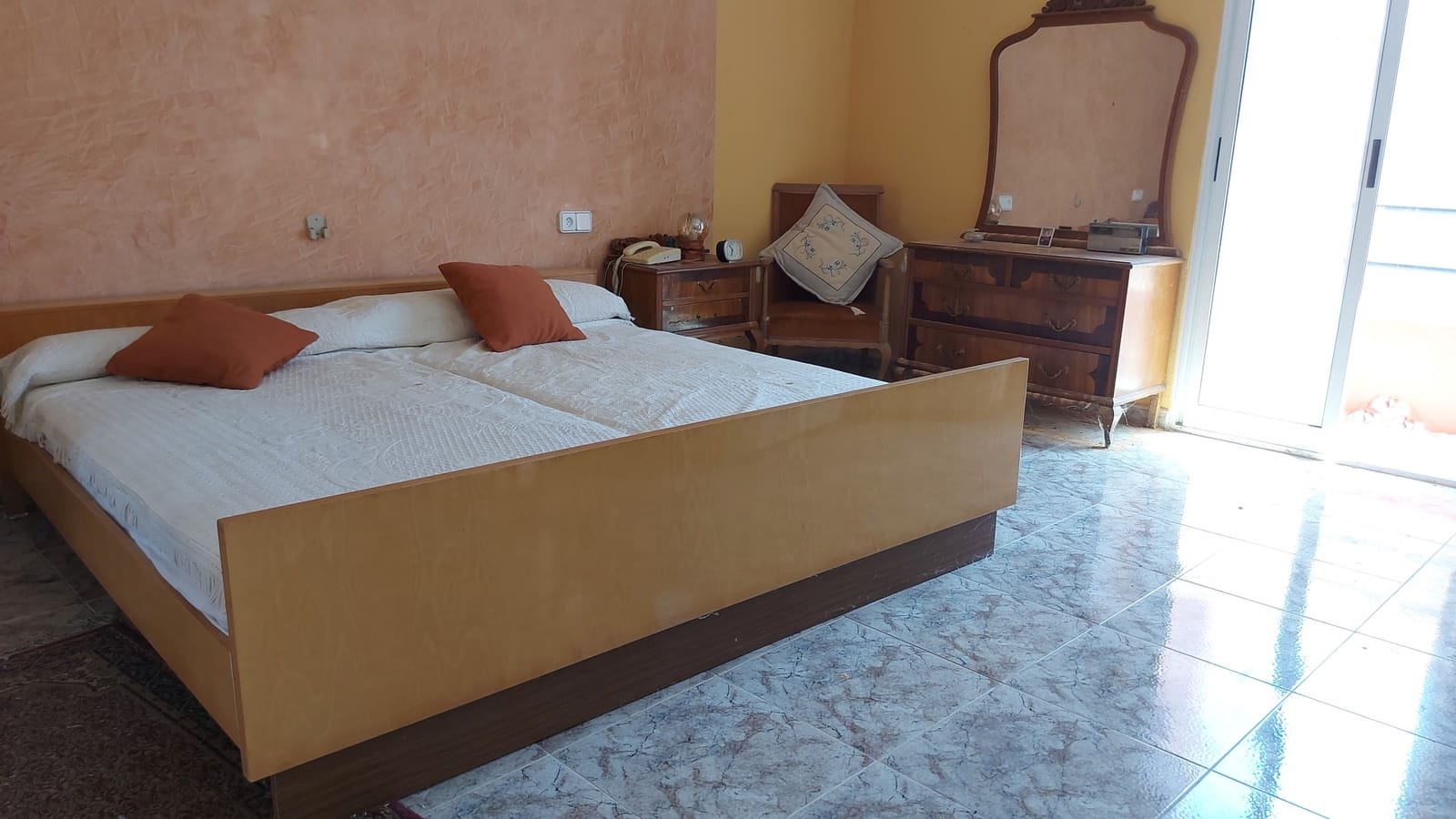 8 slaapkamer Huis te koop in Gata de Gorgos - € 170.000 (Ref: 8449290)