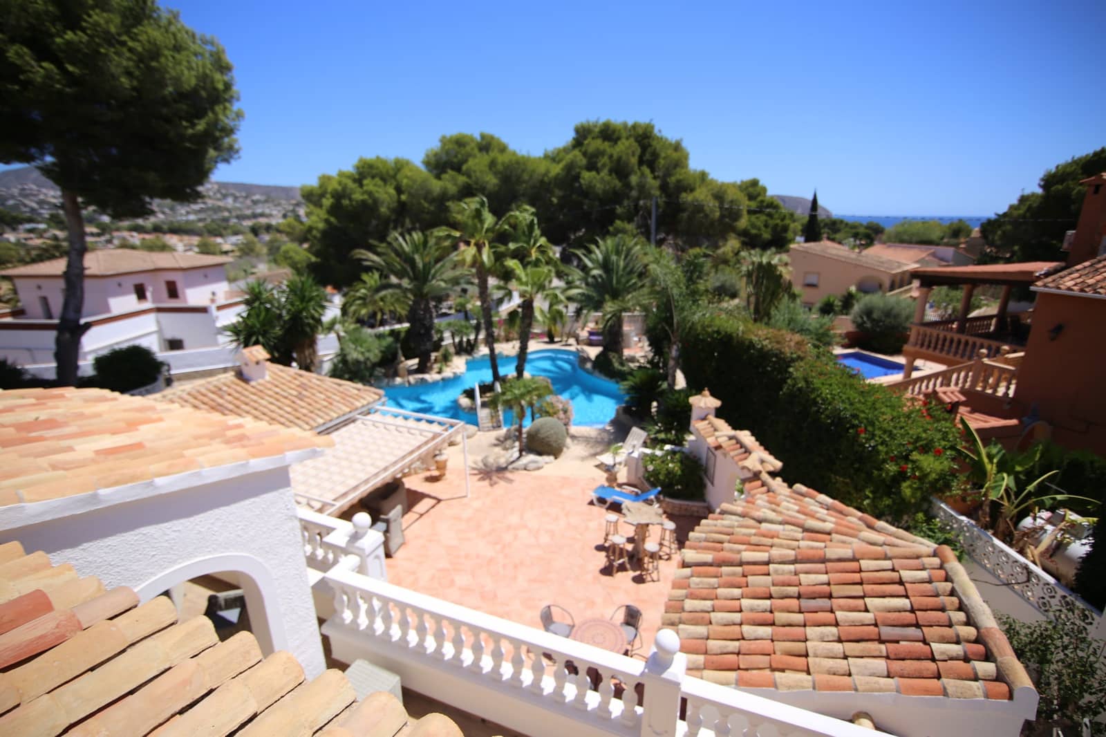 4 bedroom Villa for sale in Moraira with pool - € 1,199,000 (Ref: 8475518)