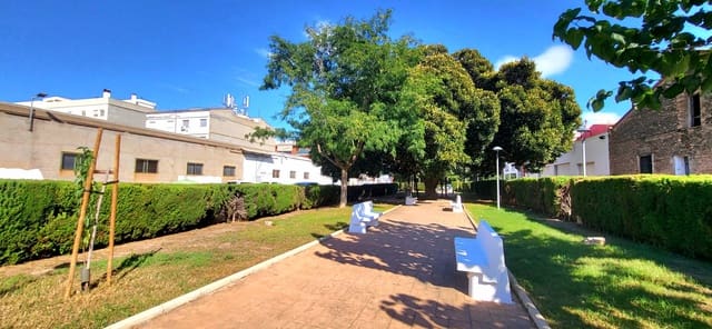 4 bedroom Townhouse for sale in Cárcer - € 185,000 (Ref: 8536027)