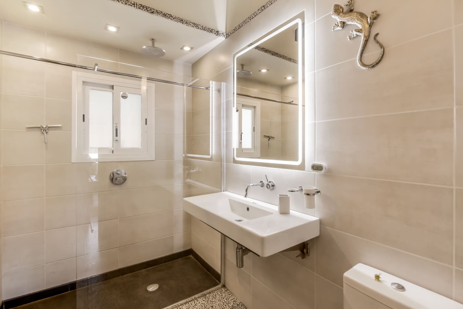 3 slaapkamer Villa te koop in Moraira met zwembad - € 799.000 (Ref: 8596998)