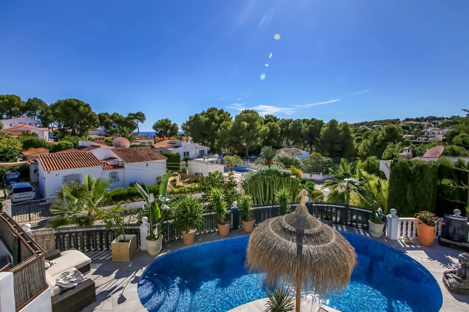 3 slaapkamer Villa te koop in Moraira met zwembad - € 799.000 (Ref: 8596998)