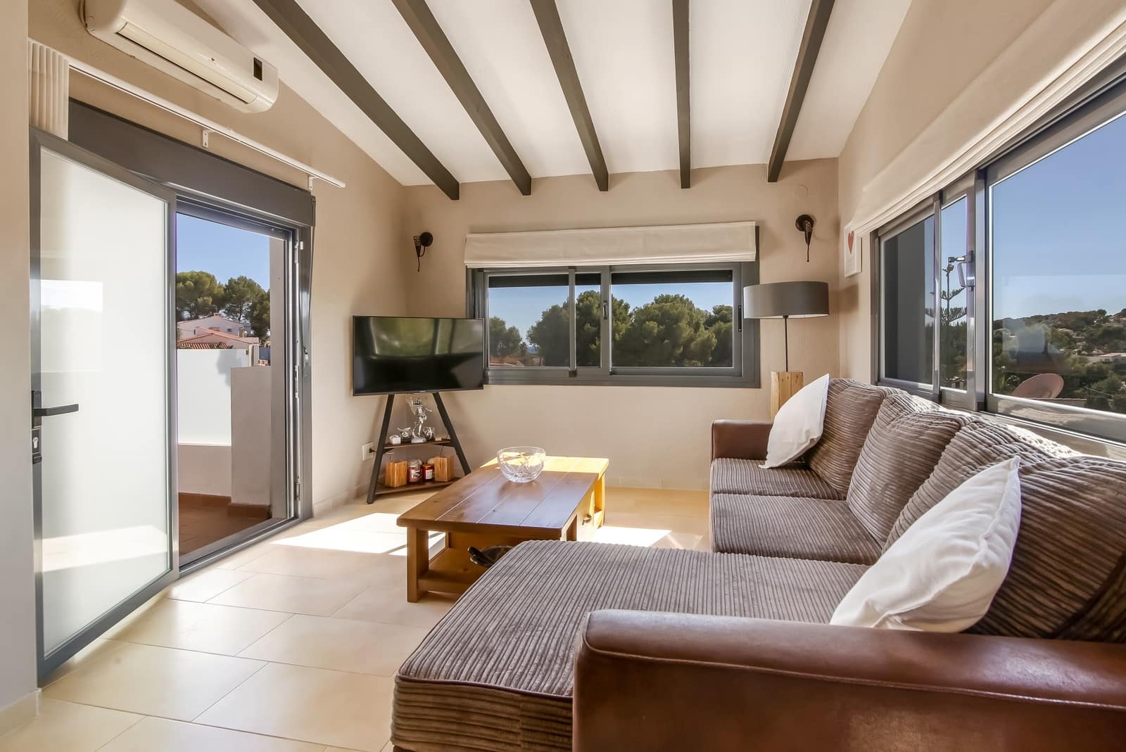 3 slaapkamer Villa te koop in Moraira met zwembad - € 799.000 (Ref: 8596998)