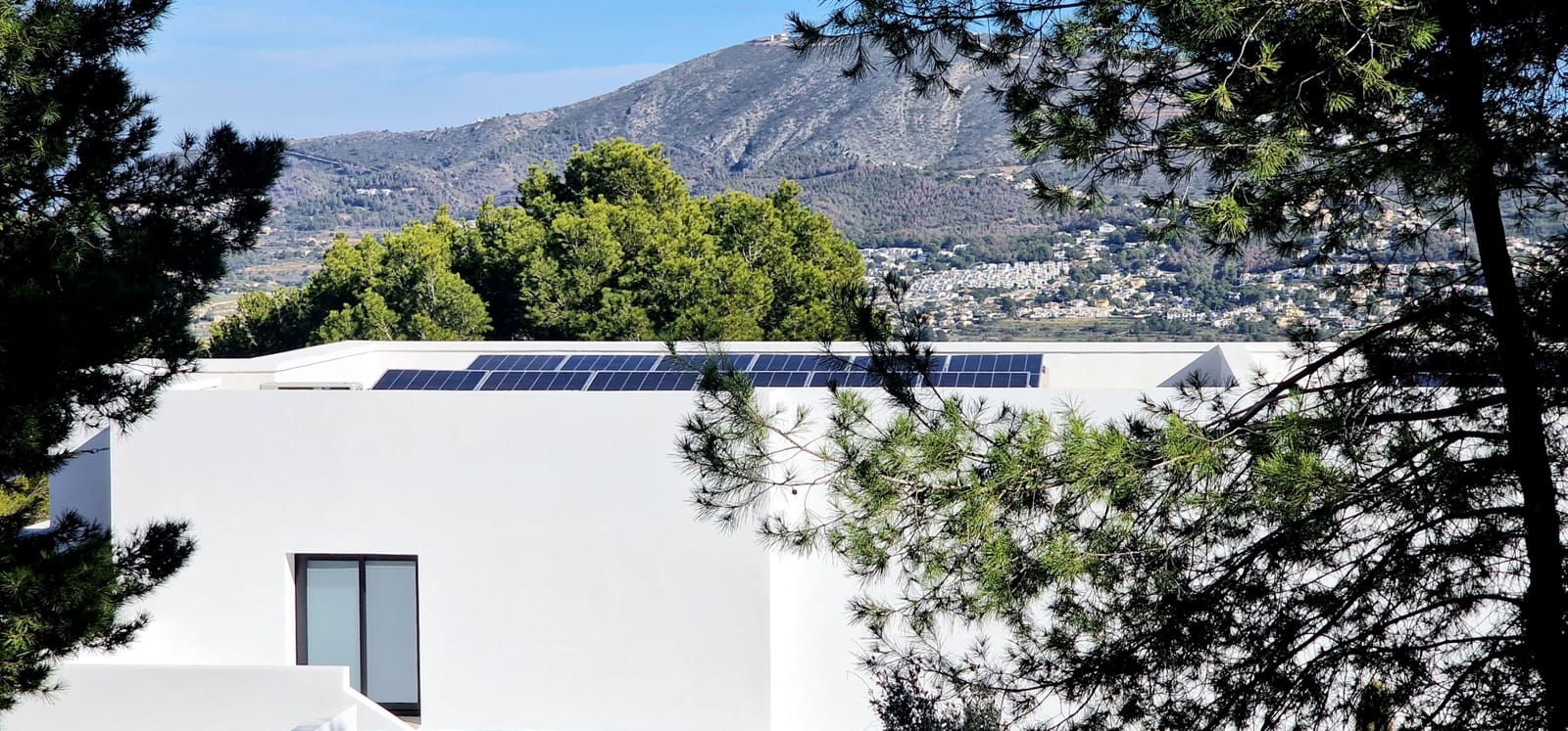 3 soveværelse Semi-Rækkehus til salg i Moraira med swimmingpool - € 690.000 (Ref: 8658056)