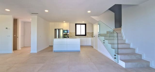 3 soveværelse Semi-Rækkehus til salg i Casco Urbano, Teulada-Moraira med swimmingpool - € 690.000 (Ref: 8658056)