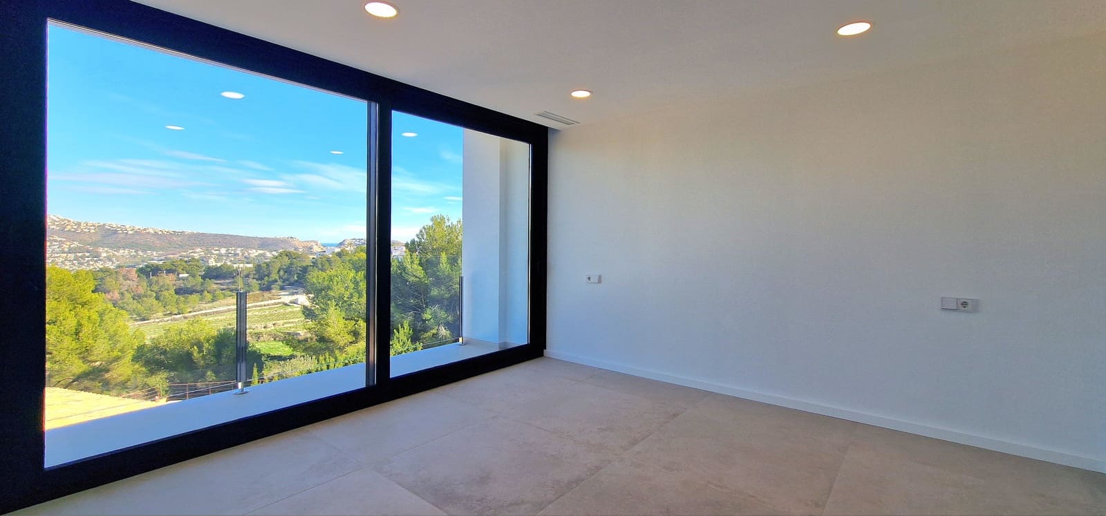 3 soveværelse Semi-Rækkehus til salg i Moraira med swimmingpool - € 690.000 (Ref: 8658056)