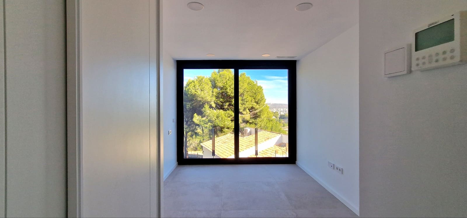 3 soveværelse Semi-Rækkehus til salg i Moraira med swimmingpool - € 690.000 (Ref: 8658056)