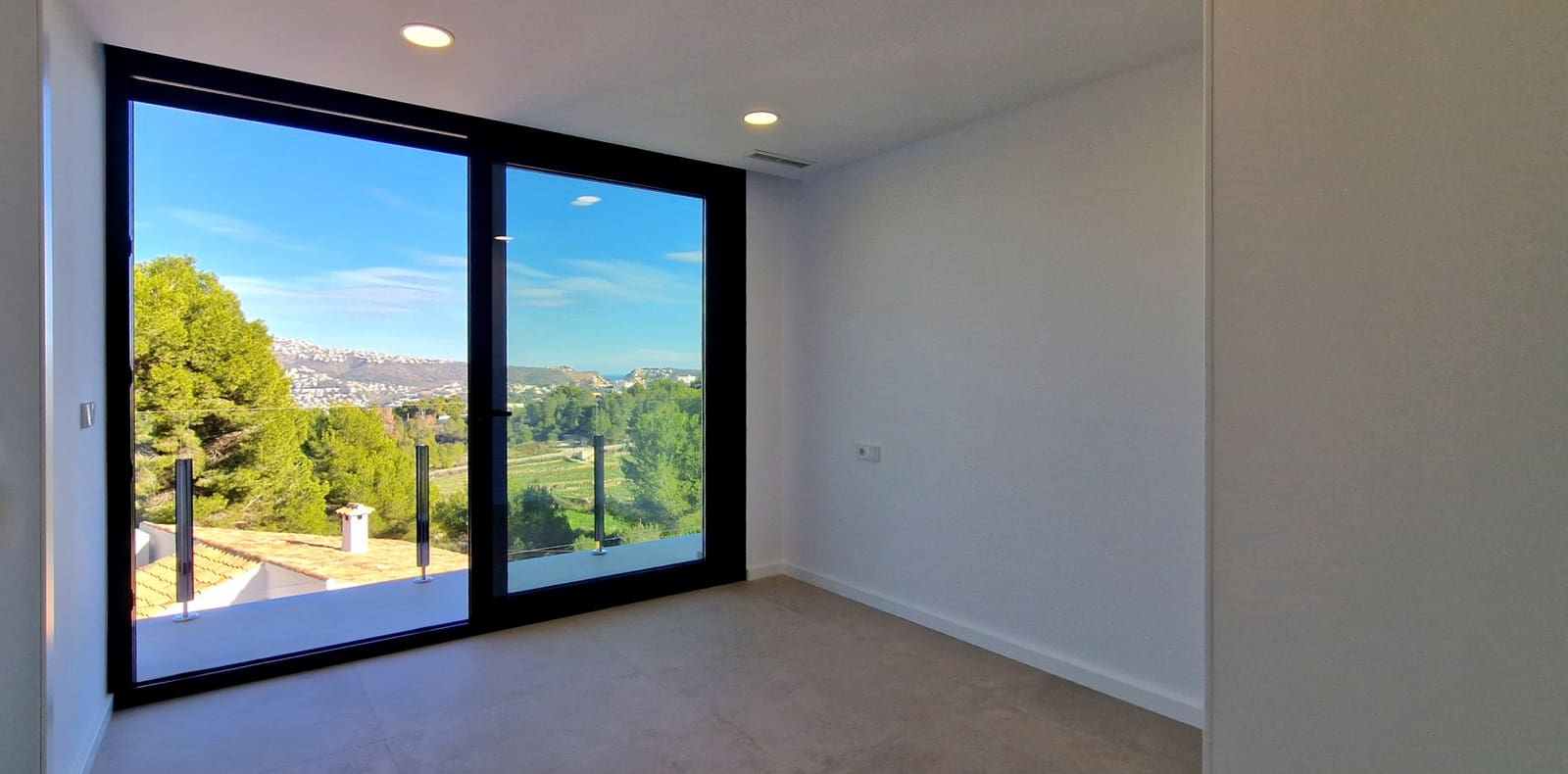 3 soveværelse Semi-Rækkehus til salg i Moraira med swimmingpool - € 690.000 (Ref: 8658056)