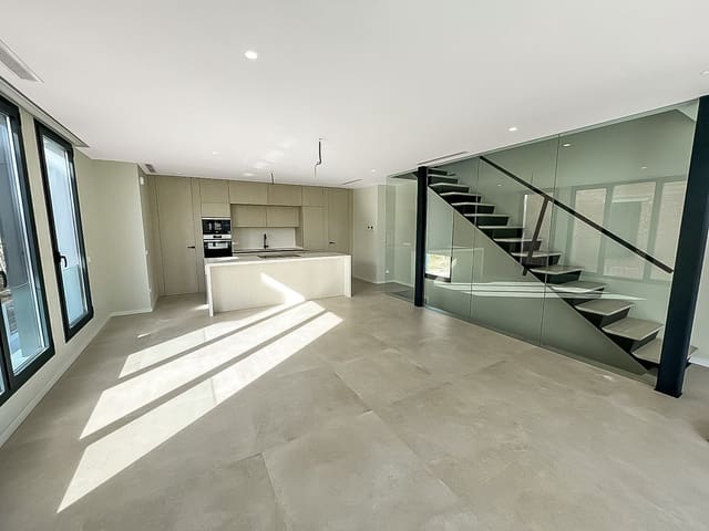 4 slaapkamer Villa te koop in Oliva Pueblo, Oliva met zwembad - € 950.000 (Ref: 8675340)