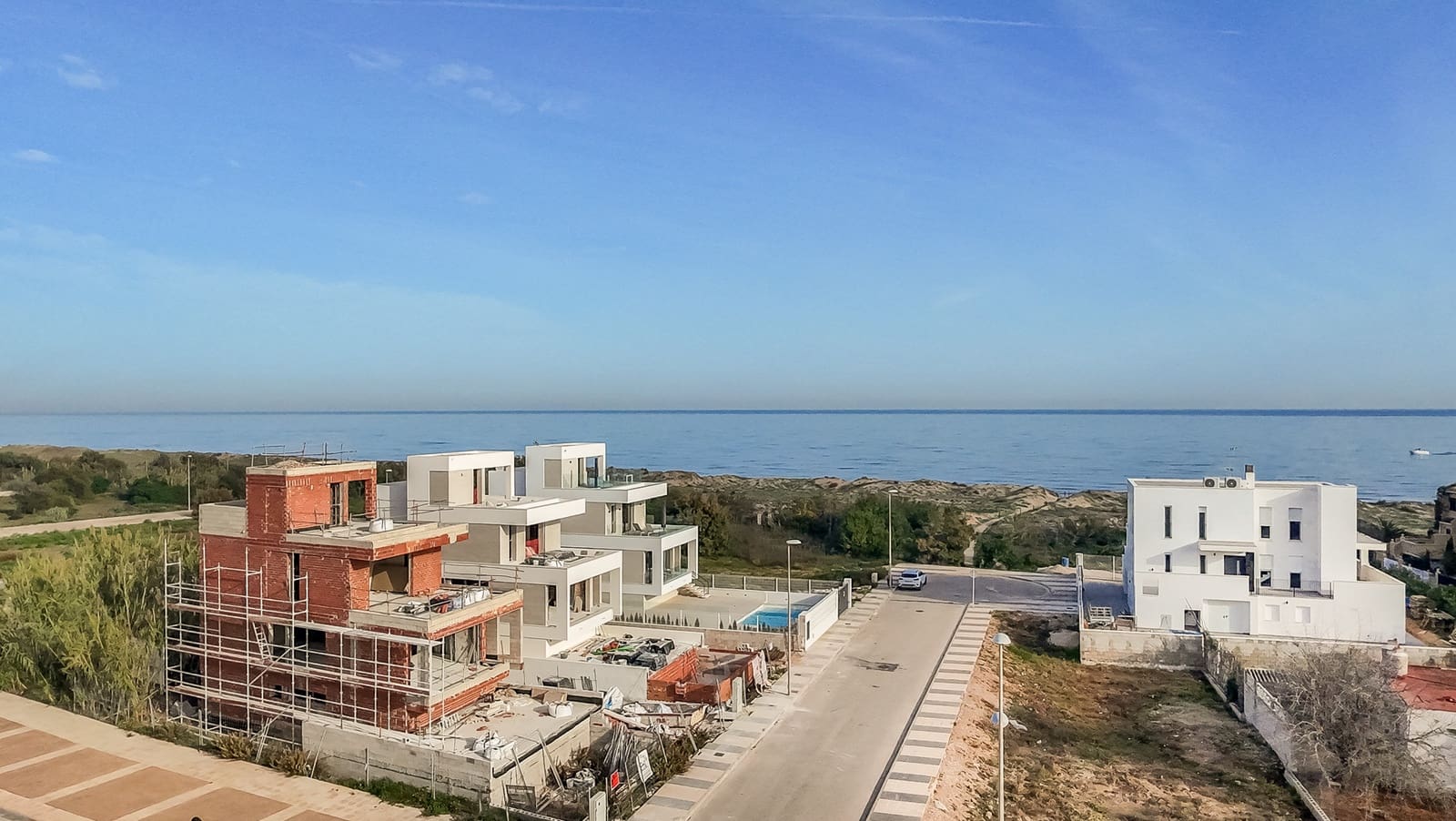 4 soveværelse Villa til salg i Oliva med swimmingpool - € 950.000 (Ref: 8675340)