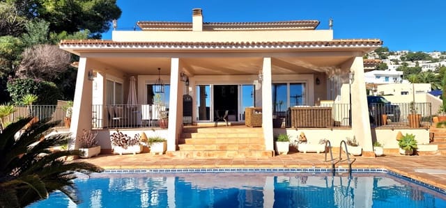 3 slaapkamer Villa te koop in Casco Urbano, Teulada-Moraira met zwembad - € 998.000 (Ref: 8703468)