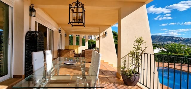 3 sypialnia Willa na sprzedaż w Casco Urbano, Teulada-Moraira z basenem - 899 000 € (Ref: 8703468)