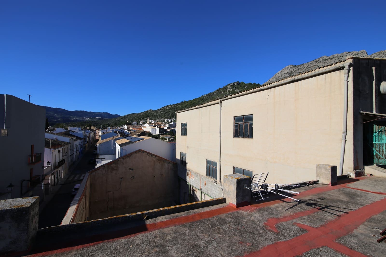 Azienda in vendita in Tormos - 340.000 € (Rif: 8757259)