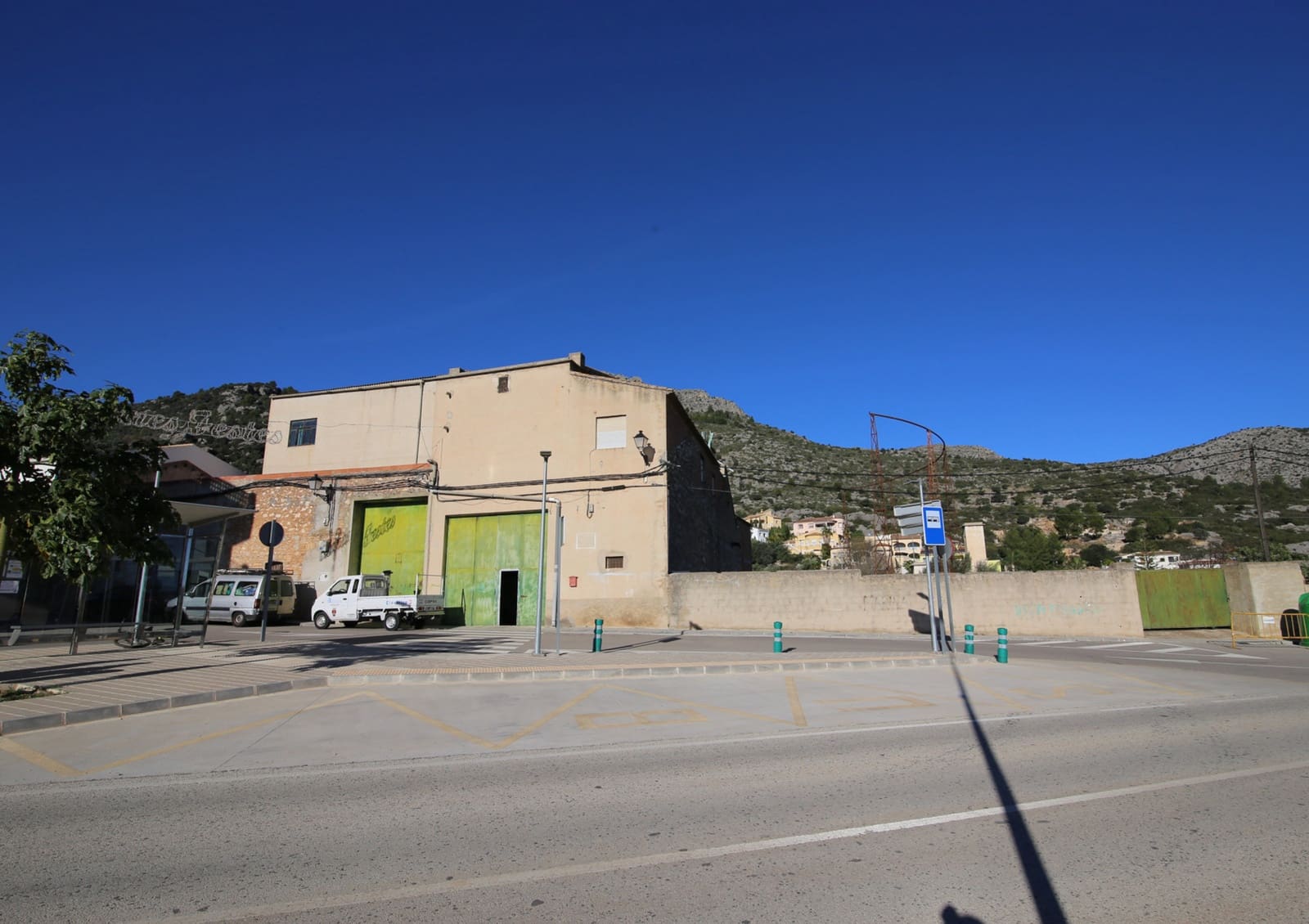 Azienda in vendita in Tormos - 340.000 € (Rif: 8757259)