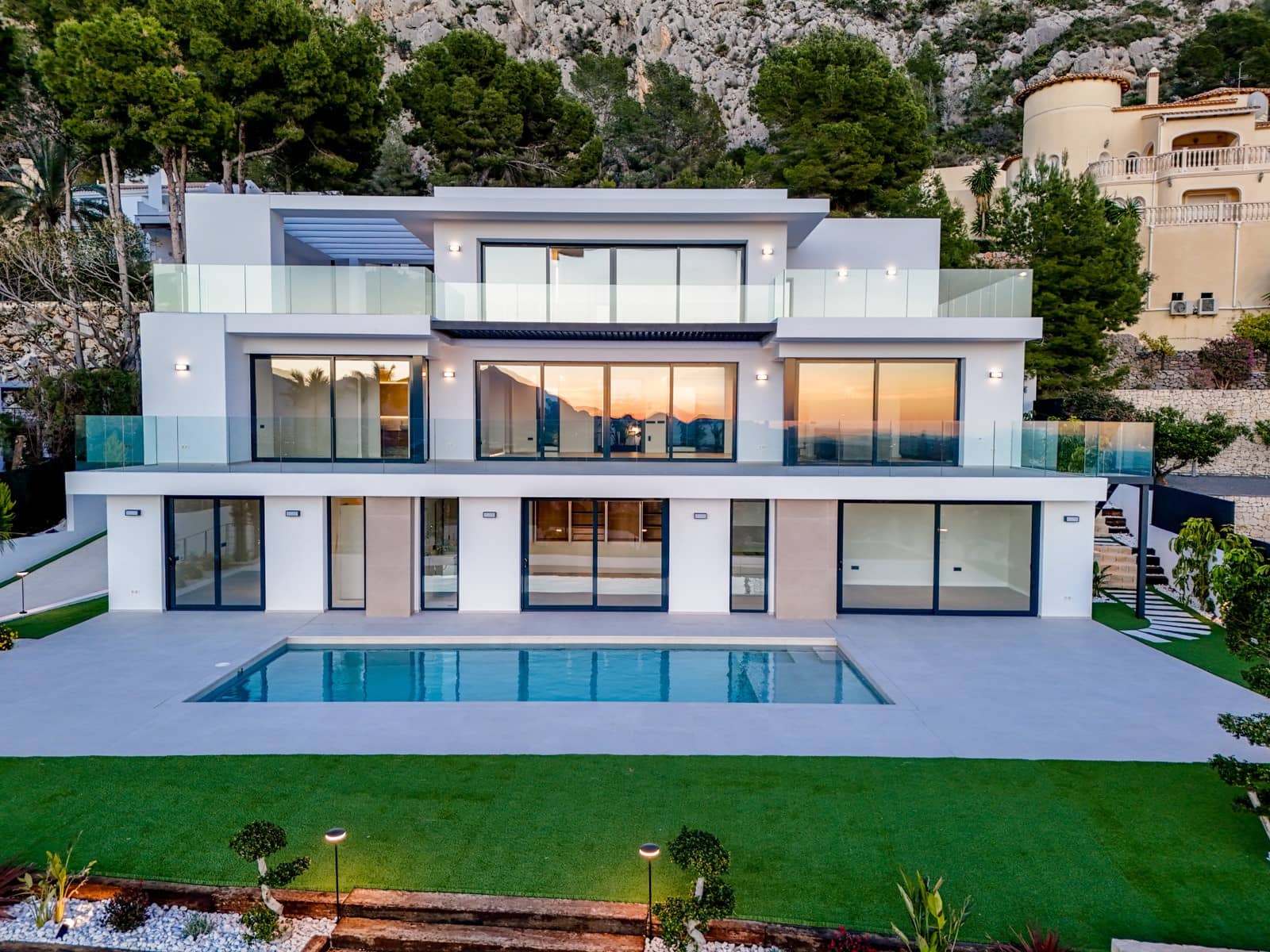 5 soveværelse Villa til salg i Altea med swimmingpool - € 2.690.000 (Ref: 8766343)