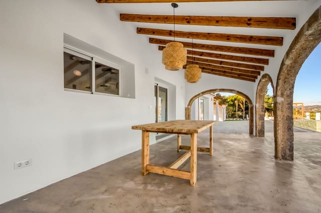 5 chambre Villa/Maison à vendre à Centro ciudad, Javea / Xàbia avec piscine - 1 250 000 € (Ref: 8769771)