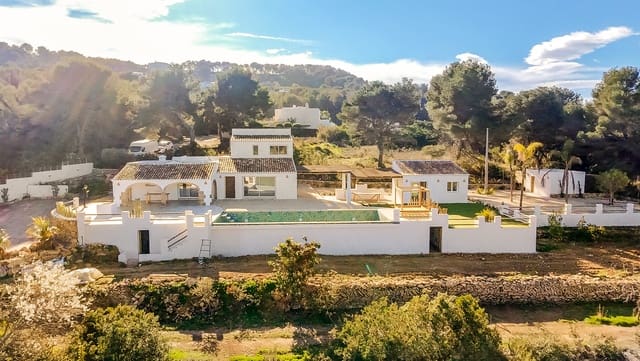 5 chambre Villa/Maison à vendre à Centro ciudad, Javea / Xàbia avec piscine - 1 250 000 € (Ref: 8769771)