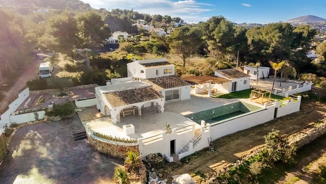 5 chambre Villa/Maison à vendre à Centro ciudad, Javea / Xàbia avec piscine - 1 250 000 € (Ref: 8769771)