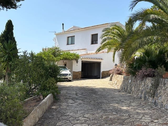 Chalet de 5 habitaciones en Casco Urbano, Teulada-Moraira en venta con piscina - 1.790.000 € (Ref: 8791616)
