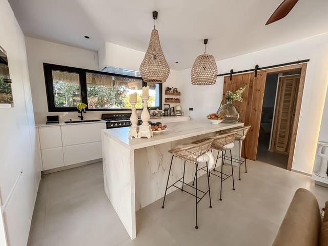 6 sypialnia Willa na sprzedaż w Adsubia, Javea / Xàbia z basenem - 1 400 000 € (Ref: 8810829)