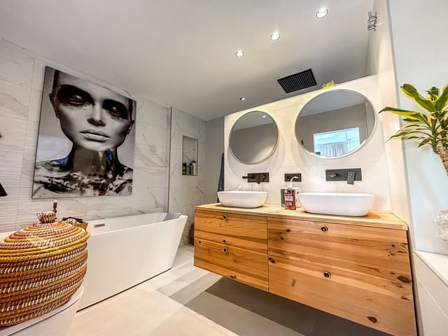 6 sypialnia Willa na sprzedaż w Adsubia, Javea / Xàbia z basenem - 1 400 000 € (Ref: 8810829)