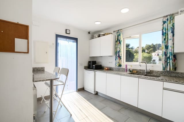 3 sypialnia Willa na sprzedaż w Centro ciudad, Javea / Xàbia z basenem - 745 000 € (Ref: 8816903)