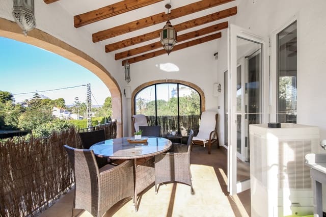 3 sypialnia Willa na sprzedaż w Centro ciudad, Javea / Xàbia z basenem - 745 000 € (Ref: 8816903)