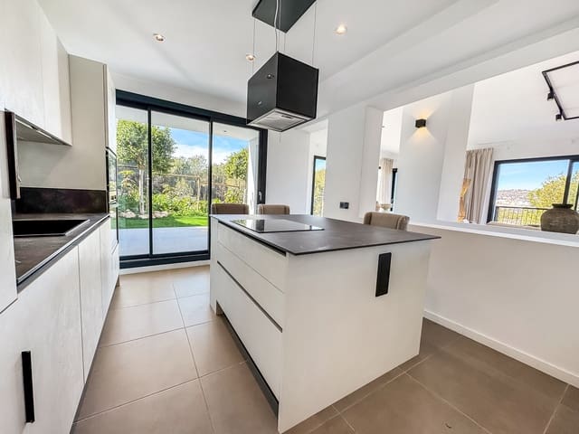 3 chambre Villa/Maison à vendre à Centro ciudad, Javea / Xàbia avec piscine - 1 095 000 € (Ref: 8816904)