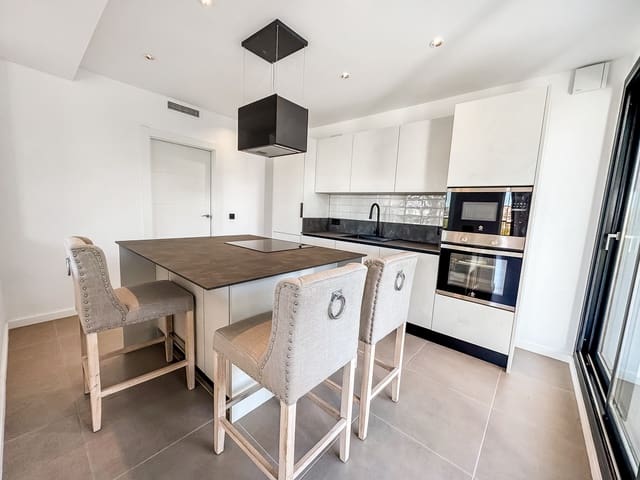 3 chambre Villa/Maison à vendre à Centro ciudad, Javea / Xàbia avec piscine - 1 095 000 € (Ref: 8816904)