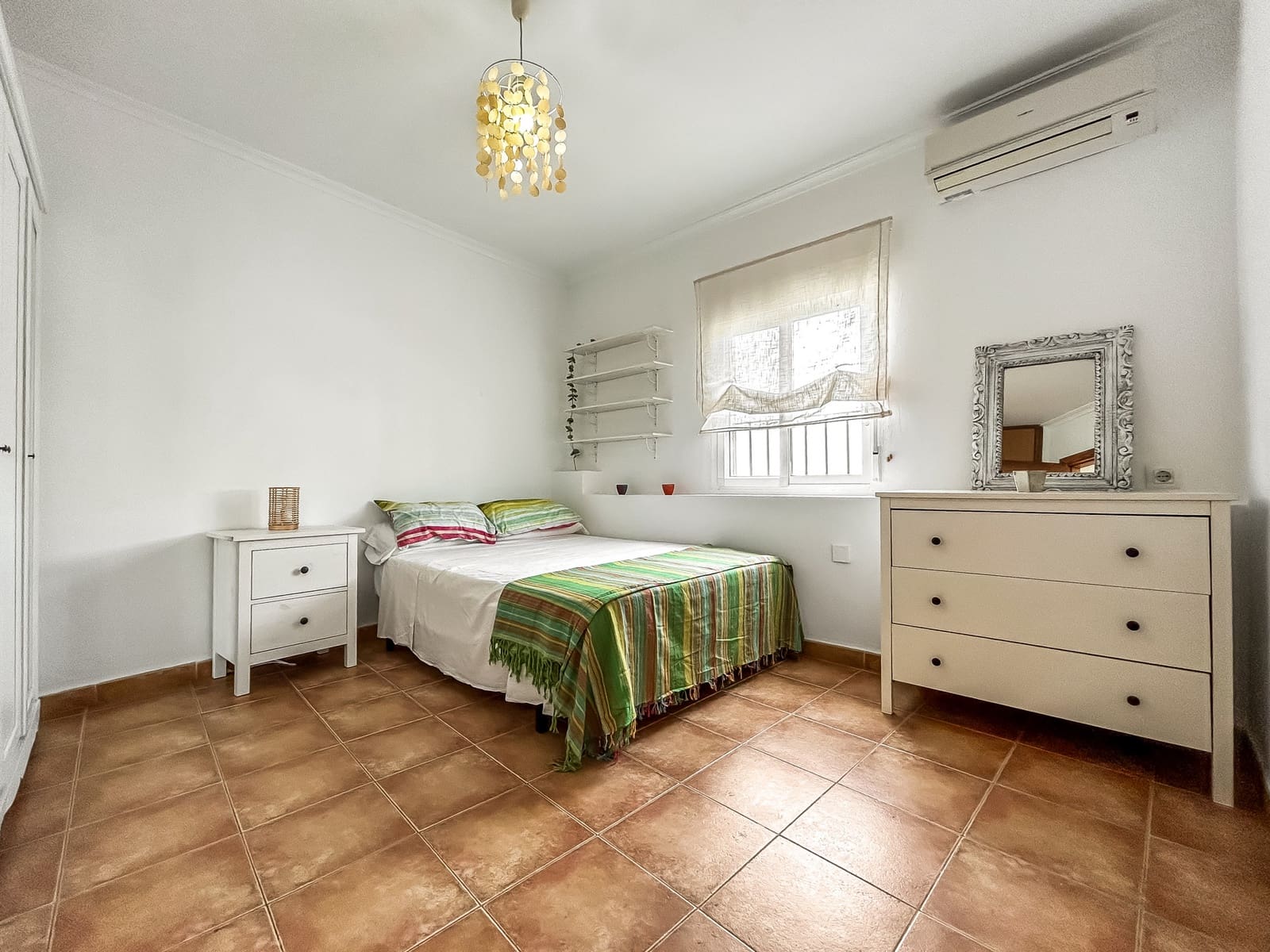 4 soveværelse Byhus til salg i Oliva - € 229.995 (Ref: 8837586)