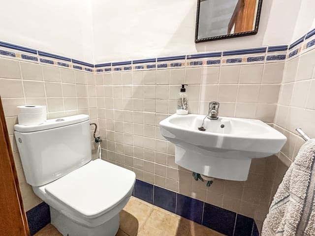 4 bedroom Townhouse for sale in Oliva Pueblo, Oliva - € 229,995 (Ref: 8837586)