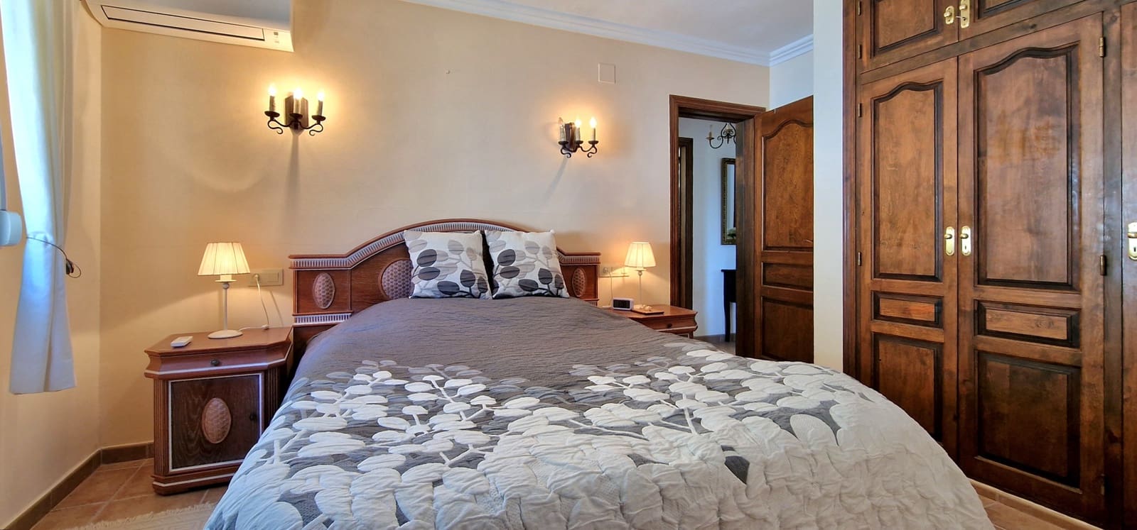 4 soveværelse Villa til salg i Moraira med swimmingpool - € 665.000 (Ref: 8923222)