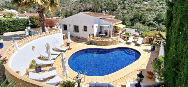 4 sovrum Villa till salu i Casco Urbano, Teulada-Moraira med pool - 665 000 € (Ref: 8923222)