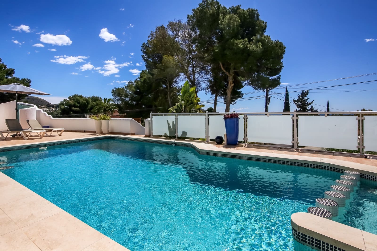 5 soveværelse Villa til salg i Moraira med swimmingpool - € 1.499.000 (Ref: 8942101)