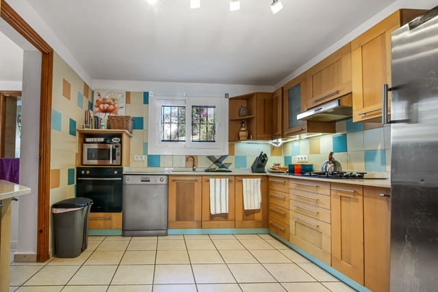 6 sypialnia Willa na sprzedaż w Benissa - 595 000 € (Ref: 8945301)