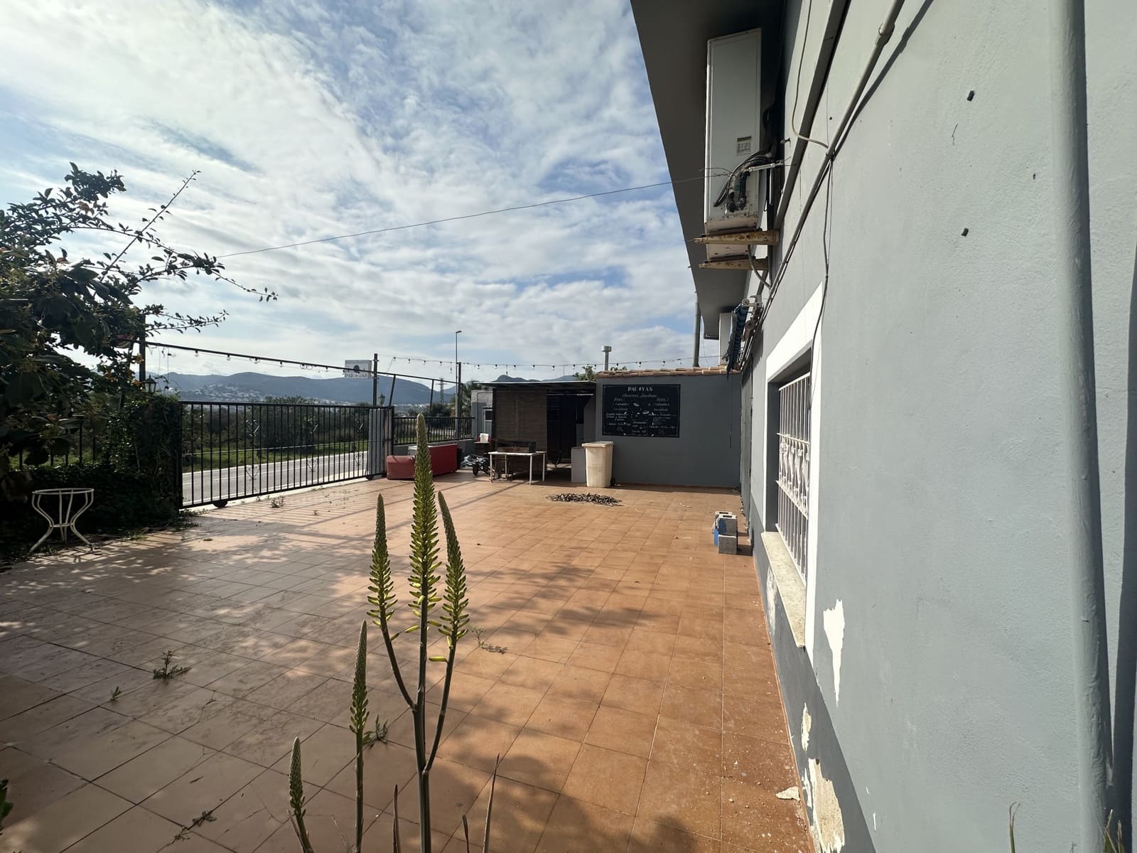 5 soveværelse Erhverv til salg i Tormos - € 325.000 (Ref: 8945302)