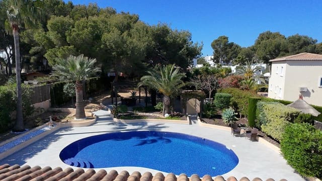 3 bedroom Villa for sale in Moravit - Cap Blanc, Teulada-Moraira with pool - € 1,100,000 (Ref: 8956537)