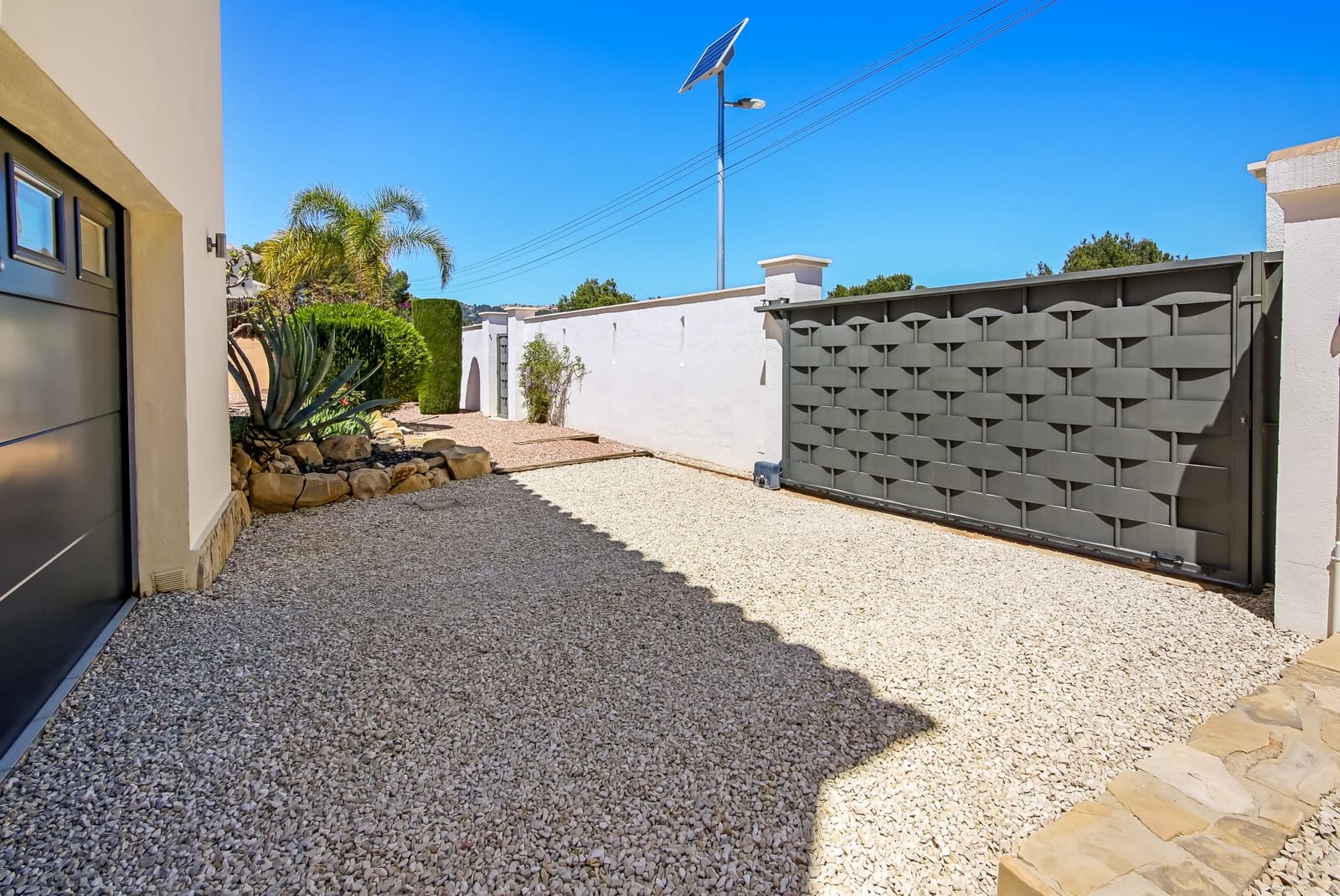 3 soveværelse Villa til salg i Moraira med swimmingpool - € 1.100.000 (Ref: 8956537)