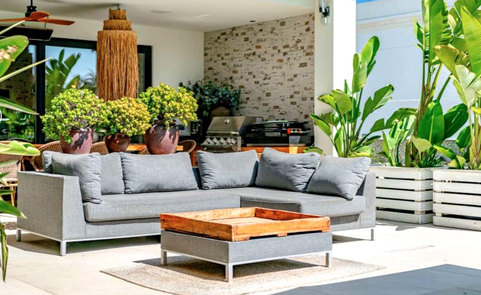 4 makuuhuone Huvila myytävänä paikassa Benissa mukana uima-altaan - 1 700 000 € (Ref: 8967920)