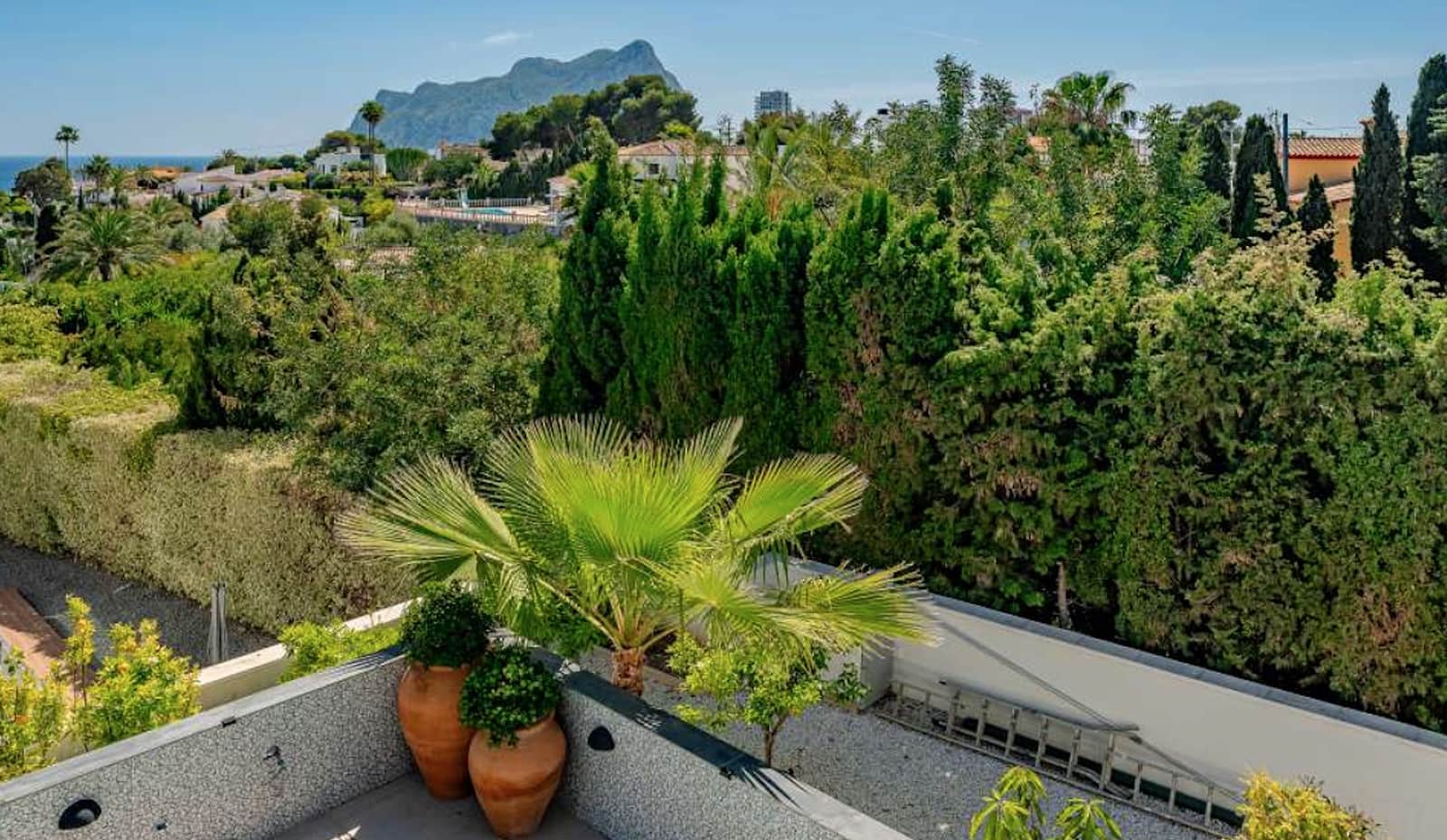 4 makuuhuone Huvila myytävänä paikassa Benissa mukana uima-altaan - 1 700 000 € (Ref: 8967920)