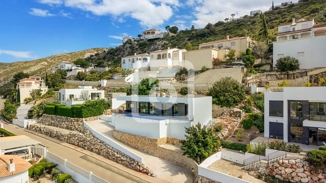 3 soveværelse Villa til salg i Monte Solana, Pedreguer med swimmingpool - € 745.000 (Ref: 8978389)