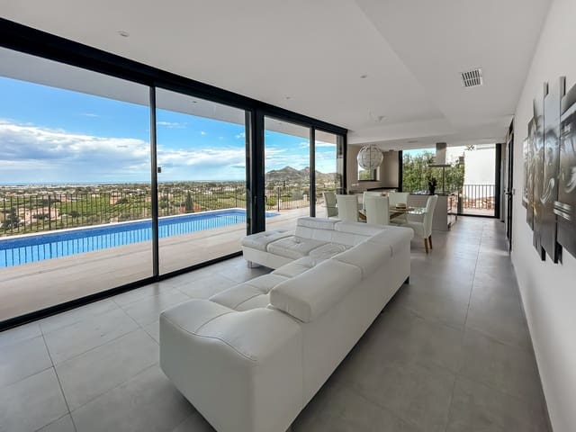 3 slaapkamer Villa te koop in Monte Solana, Pedreguer met zwembad - € 695.000 (Ref: 8978389)