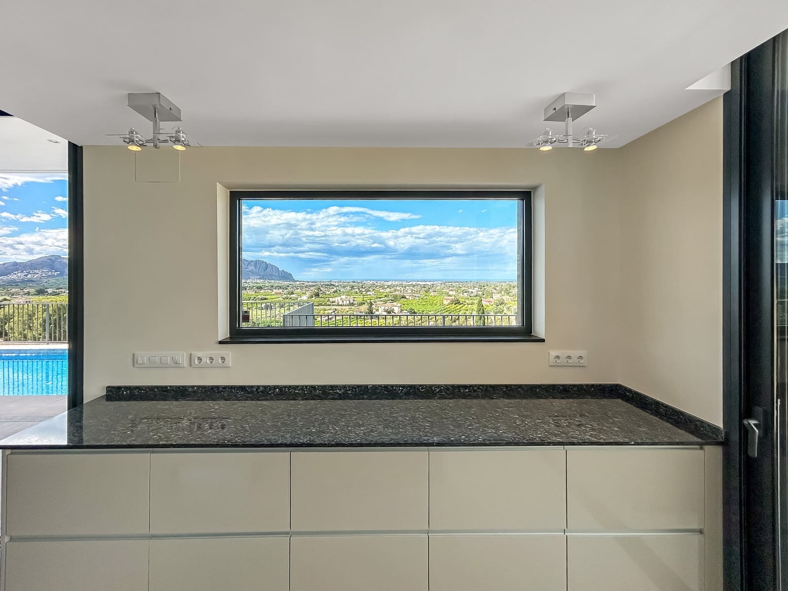 3 soverom Villa til salgs i Monte Solana med svømmebasseng - € 695 000 (Ref: 8978389)