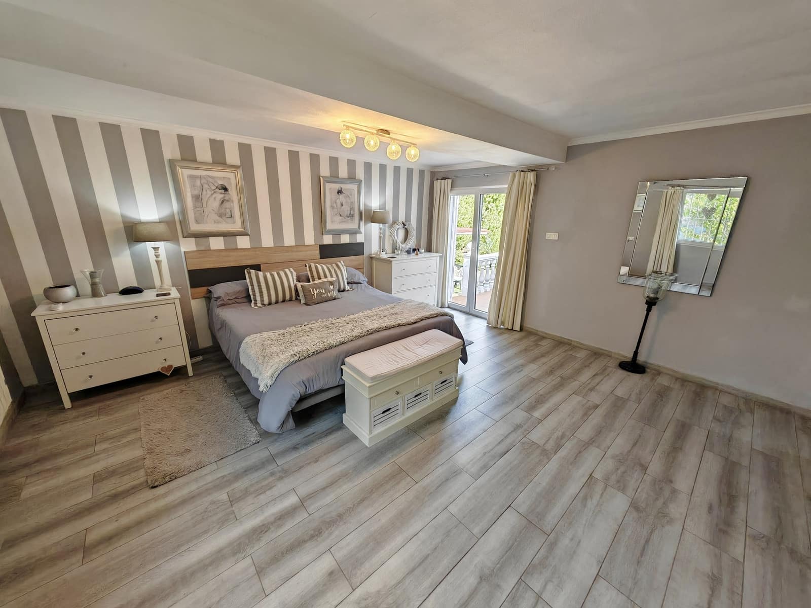 5 Zimmer Villa zu verkaufen in Javea / Xabia mit Pool - 650.000 € (Ref: 8987983)