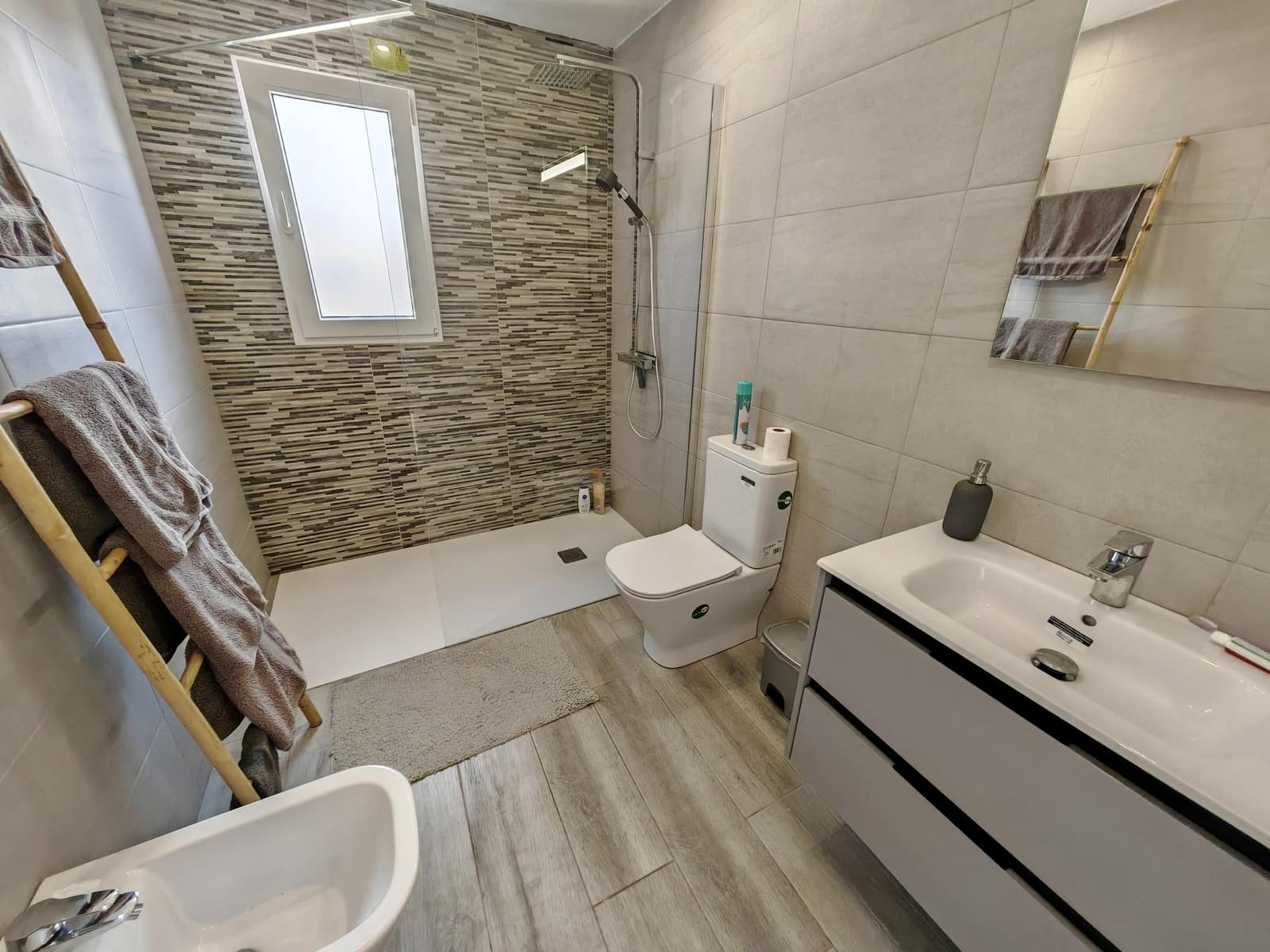 5 Zimmer Villa zu verkaufen in Javea / Xabia mit Pool - 650.000 € (Ref: 8987983)